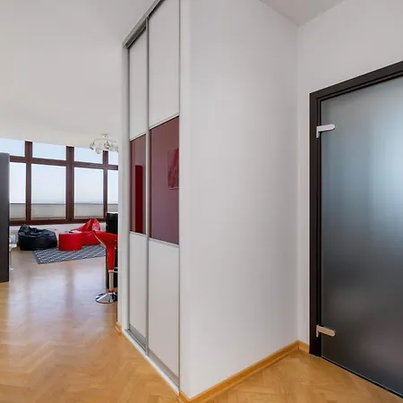 Apartament Przestronny I Przytulny W Krakowie Z Parkingiem I Balkonem By Renters *