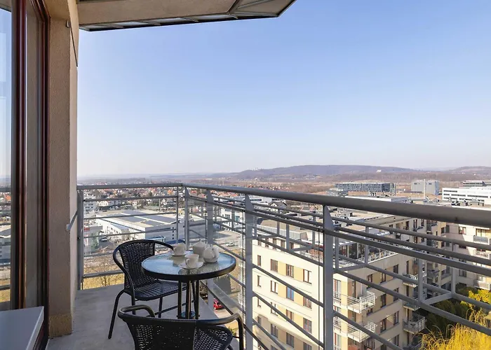 Przestronny I Przytulny W Krakowie Z Parkingiem I Balkonem By Renters * Cracovia